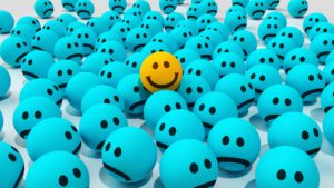 single-smile-crowd
