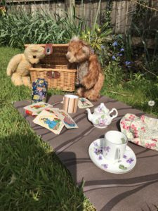 Bear and Gulliver hunt eggs