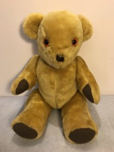 curiosity-cupboard-collection-big-bearhug-bear