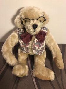 curiosity-cupboard-collection-merrythought-bookworm-bear